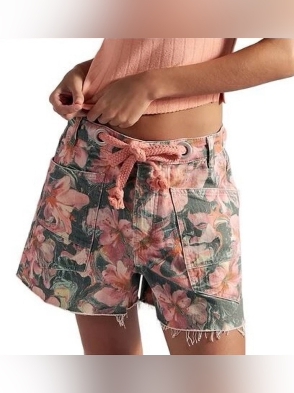 NEW Free People Moxie Floral Print
Denim Shorts Tie Waist Size 32